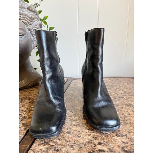Vintage Wesley & Co Chunky Heel Black Leather Ankle Boots Booties 7 Zip Up - Picture 9 of 14